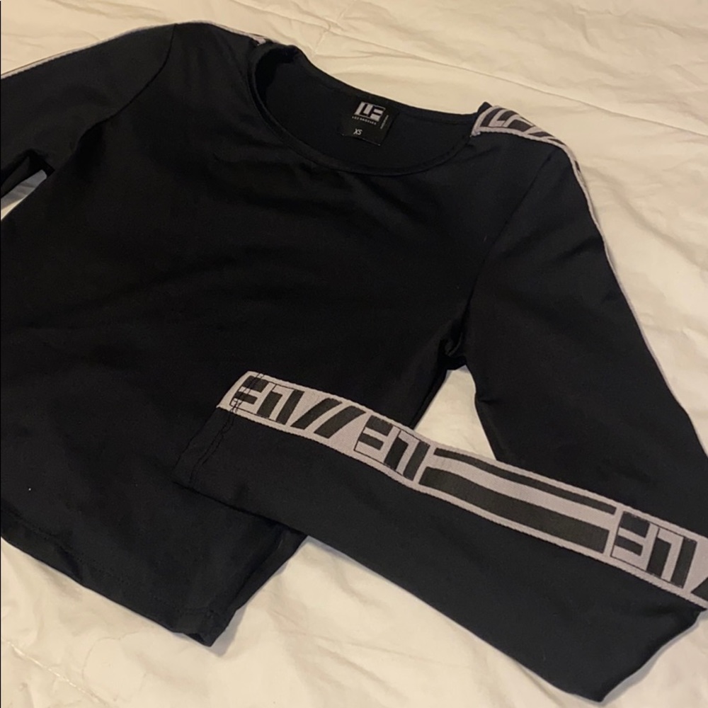 LF Black top